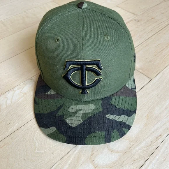 Minnesota Twins Green Camo Military Baseball Cap - Picture 2 of 7